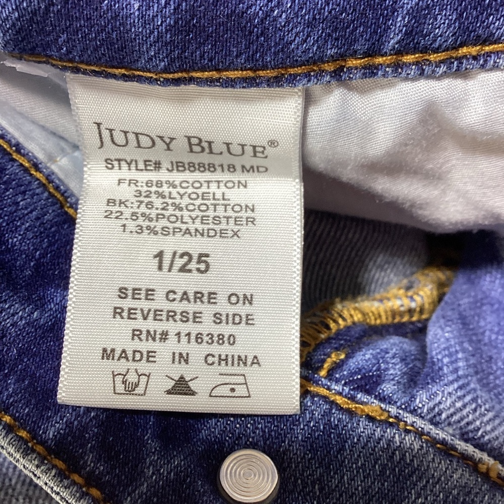 Judy Blue Classic Blue Raw Hem Boyfriend Jeans - Picture 4 of 10